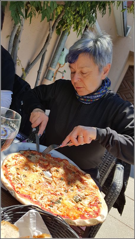 Zmittag in,  wo wars denn nun   (8)